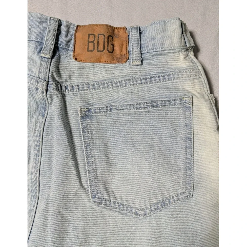 BDG URBAN OUTFITTER LONG LINE‎ CARPENTER Women Size 27 Blue Dyed Denim Shorts